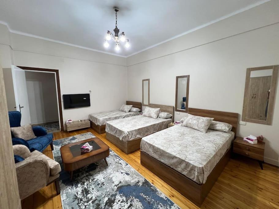 Luxury Apartment Downtown Кайро Екстериор снимка