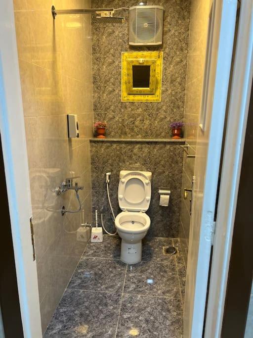 Luxury Apartment Downtown Кайро Екстериор снимка