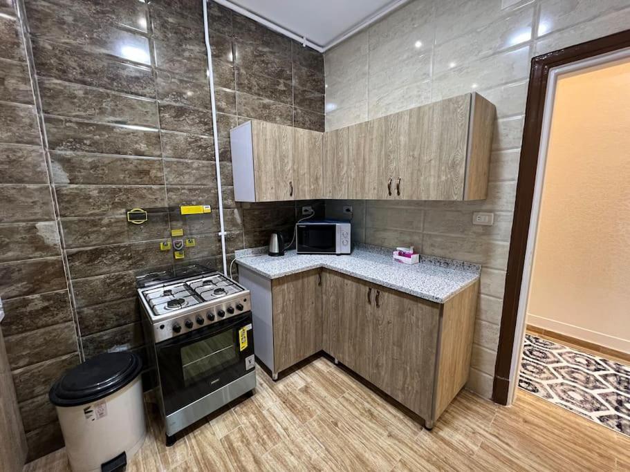 Luxury Apartment Downtown Кайро Екстериор снимка