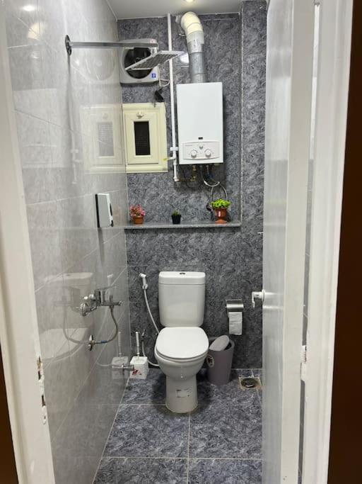 Luxury Apartment Downtown Кайро Екстериор снимка