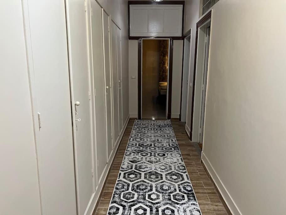 Luxury Apartment Downtown Кайро Екстериор снимка
