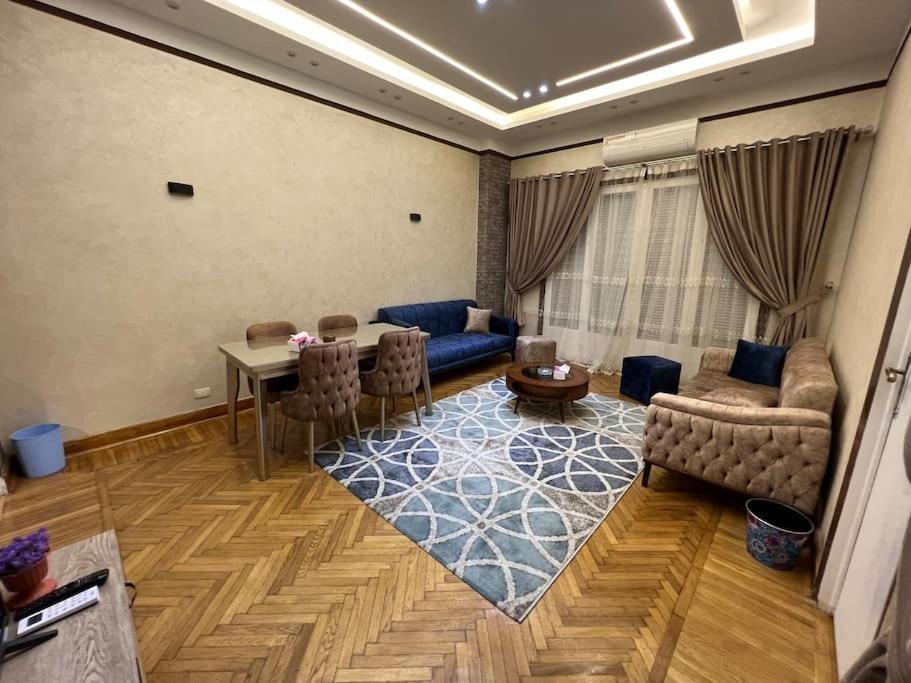 Luxury Apartment Downtown Кайро Екстериор снимка